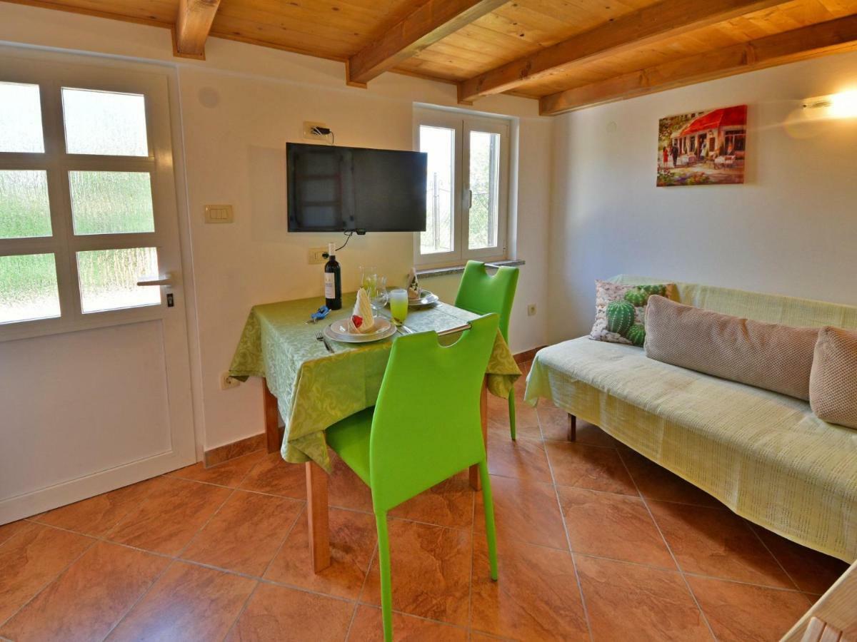 Holiday Home Karolina By Interhome Opric 外观 照片