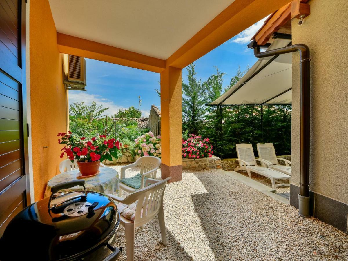Holiday Home Karolina By Interhome Opric 外观 照片
